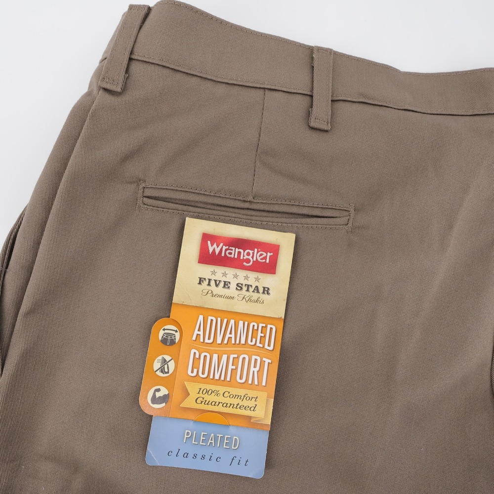 NEW‎ Wrangler Five Star Pleated Khakis Stretch Waist Brown Mens 38x30